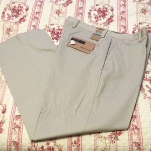 Men’s khaki trouser